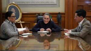 Claudia Sheinbaum invita al Papa León XIV a visitar México