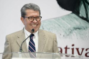 Ricardo Monreal respaldará proceso legislativo de la reforma para reducir la jornada laboral a 40 horas