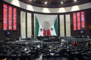 Diputados gastan más de 5% de lo asignado; sobrepasan los 2 mil mdp