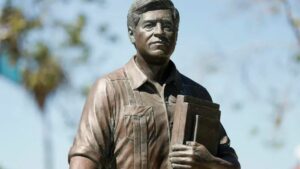 California aprueba proyecto para cambiar Día de César Chávez tras denuncias de âbûsôs