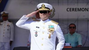 Vicealmirante Farías Laguna pide a Sheinbaum que intervenga en su caso para obtener información