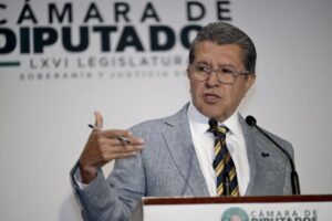 Monreal respalda programa federal de acopio de frijol en Zacatecas