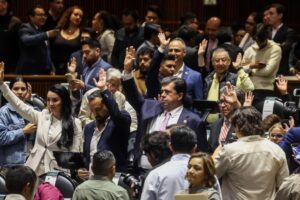 Ciudadanos pondrán lupa a legisladores con una app