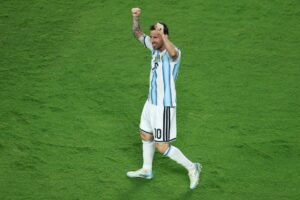 Messi celebra su cumpleaños con récords nuevos y la mira puesta en otros dos más