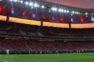 Multan a la FMF con 42.8 mdp por irregularidades en el Fan ID